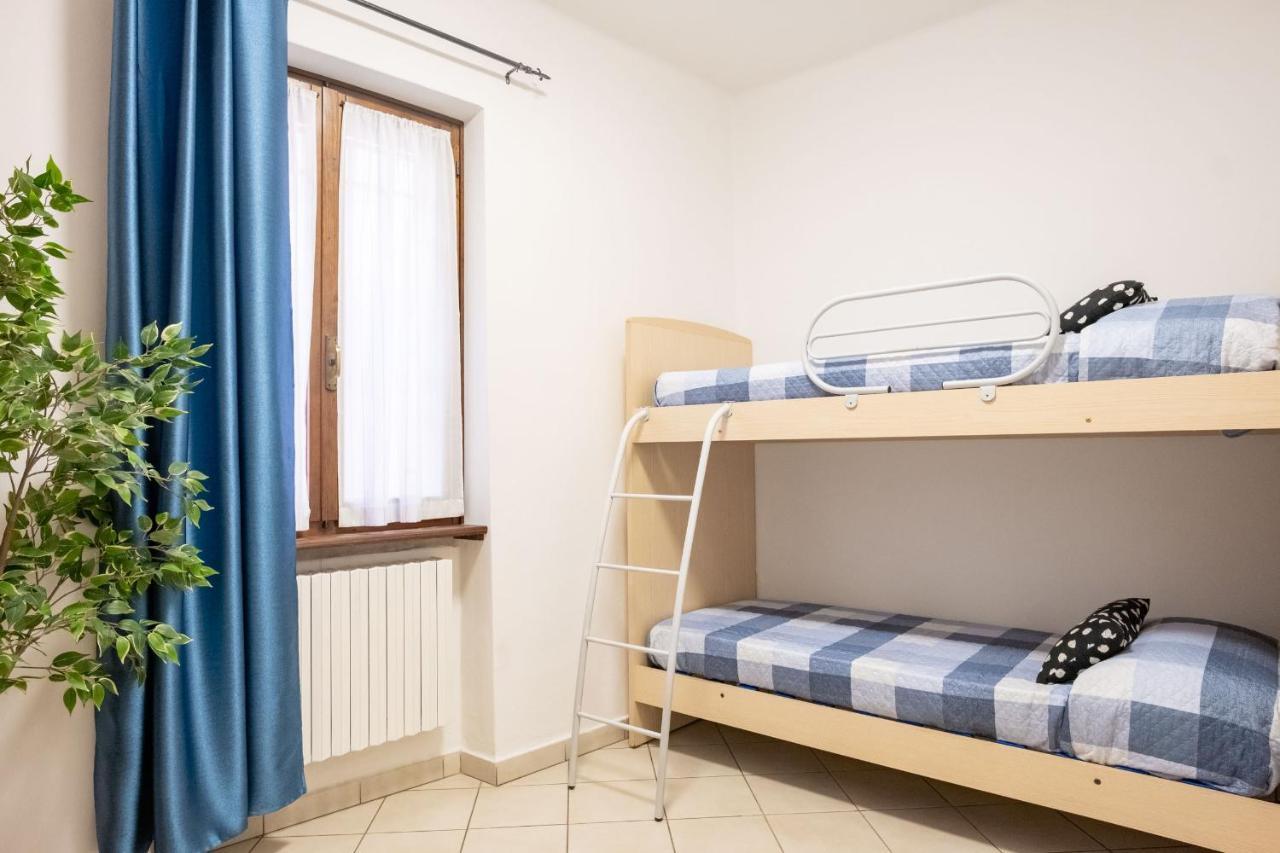 デセンツァーノ・デル・ガルダCasa Dolce Casa Desenzano - 2 Passi Dal Lagoアパートメント エクステリア 写真