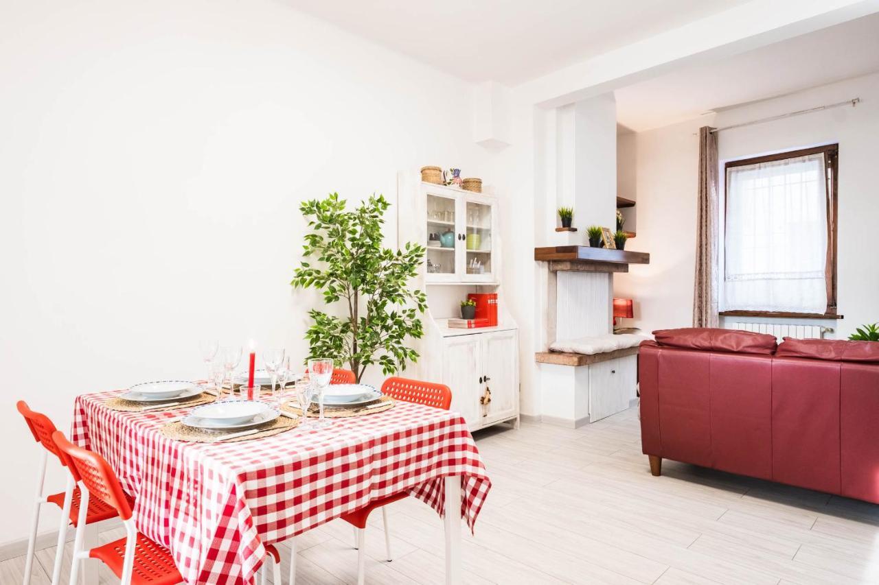 デセンツァーノ・デル・ガルダCasa Dolce Casa Desenzano - 2 Passi Dal Lagoアパートメント エクステリア 写真
