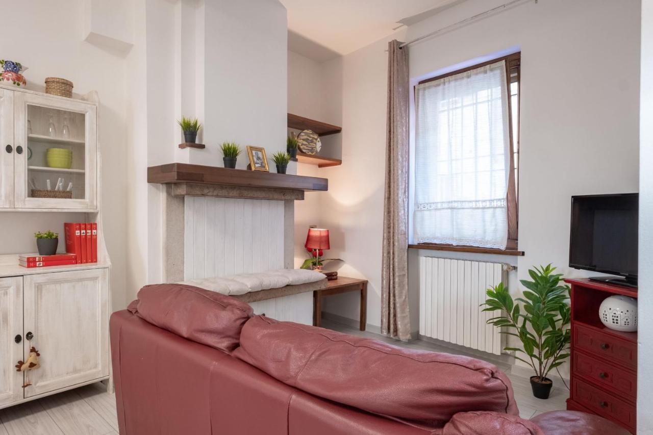 デセンツァーノ・デル・ガルダCasa Dolce Casa Desenzano - 2 Passi Dal Lagoアパートメント エクステリア 写真